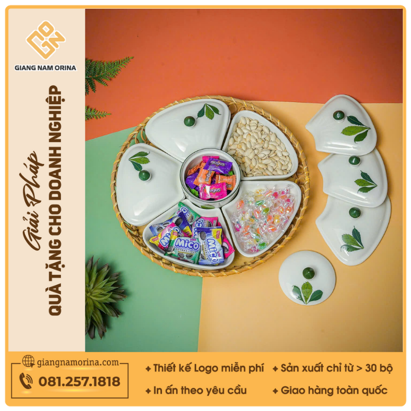 Khay mứt sứ hình cánh hoa họa tiết Lá Xanh 1 Khay mứt sứ hình cánh hoa họa tiết Lá Xanh