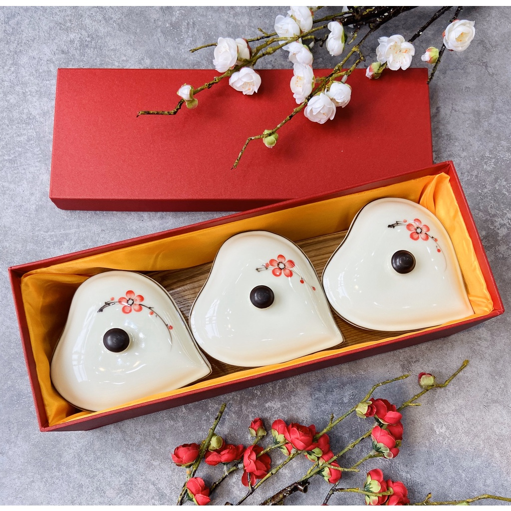 Sản phẩm gốm sứ nghệ thuật Sản phẩm gốm sứ nghệ thuật