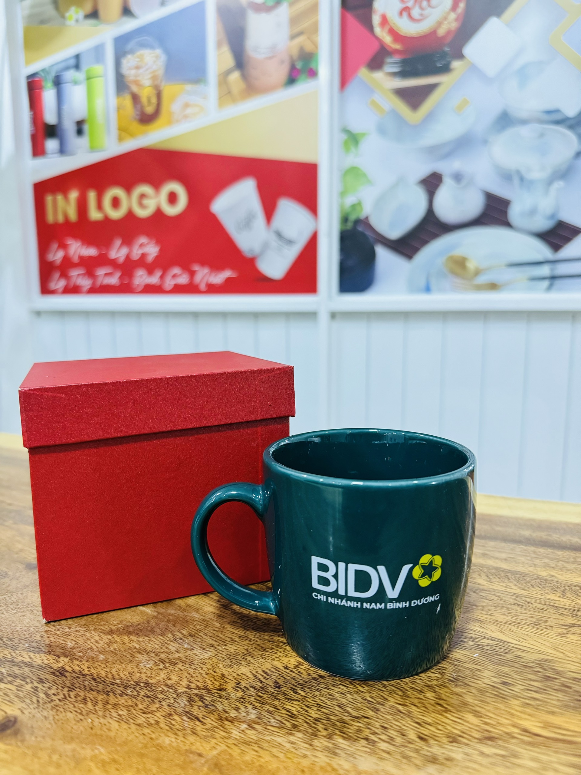 Cốc Sứ Màu In Logo Doanh Nghiệp