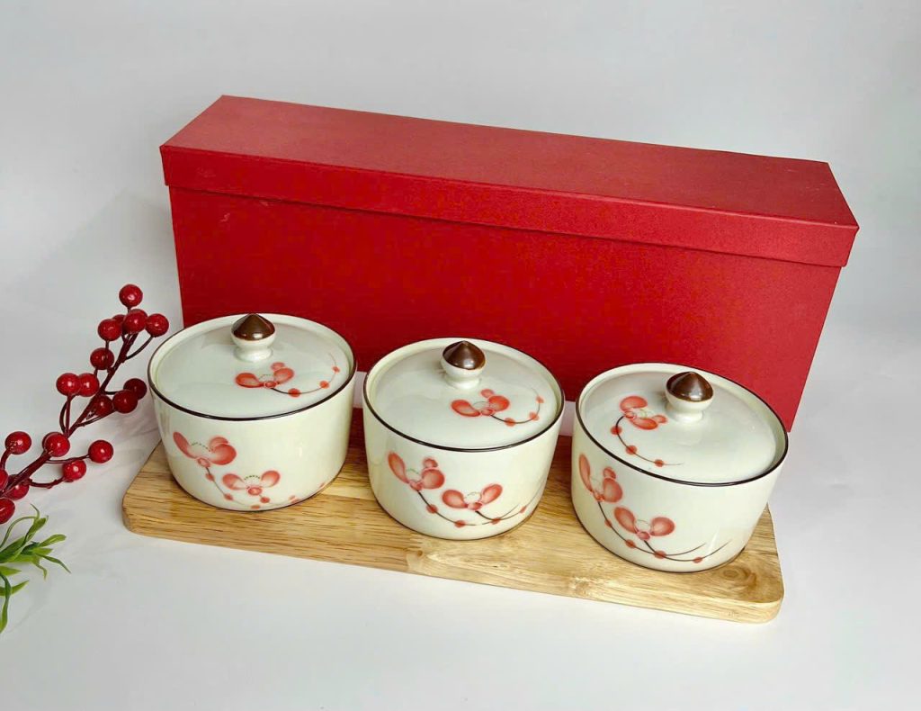 Khay Mứt Sứ Ngăn Tròn Khay Mứt Sứ Ngăn Tròn Hoa Đỏ