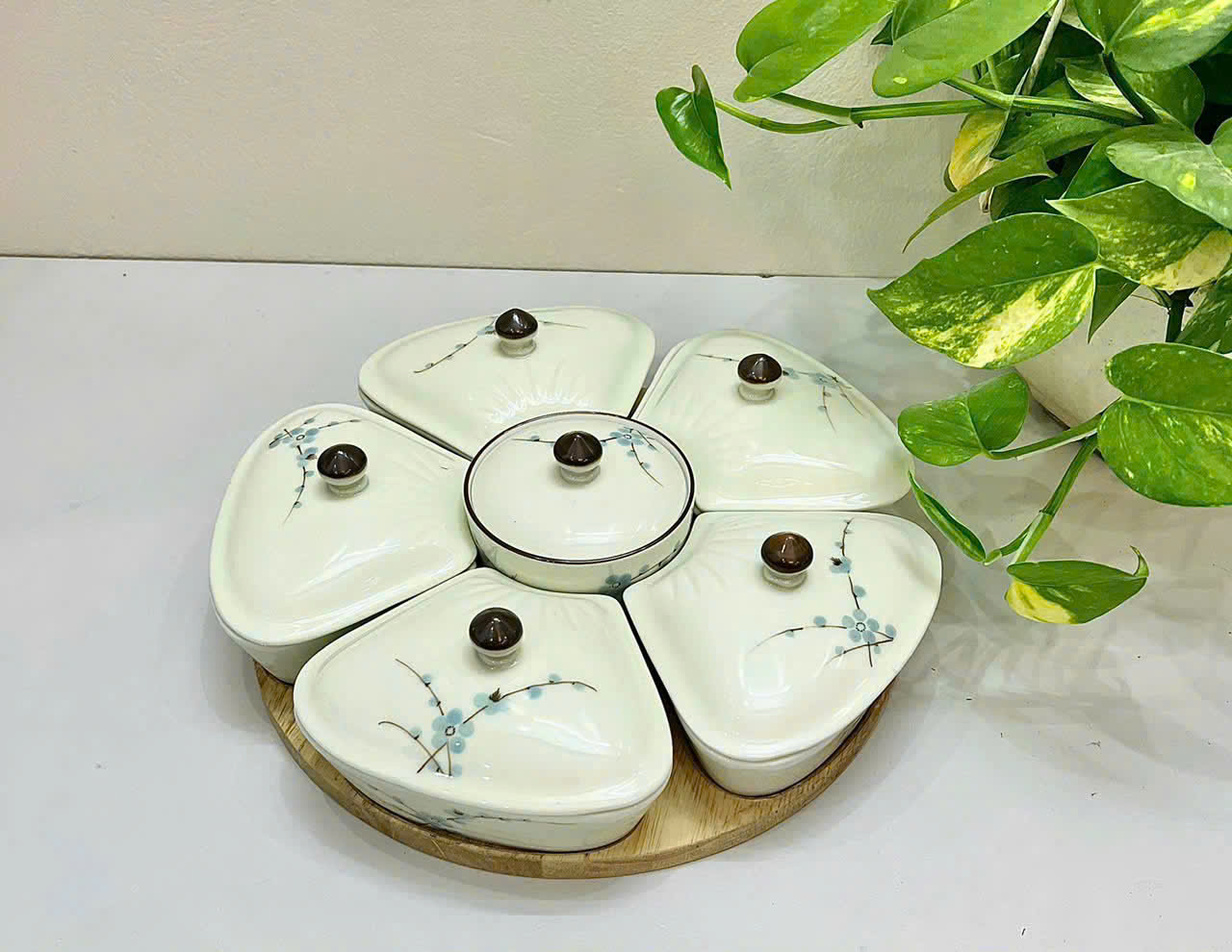 Khay Mứt Tết Dáng Bông Hoa Khay Mứt Tết Dáng Bông Hoa