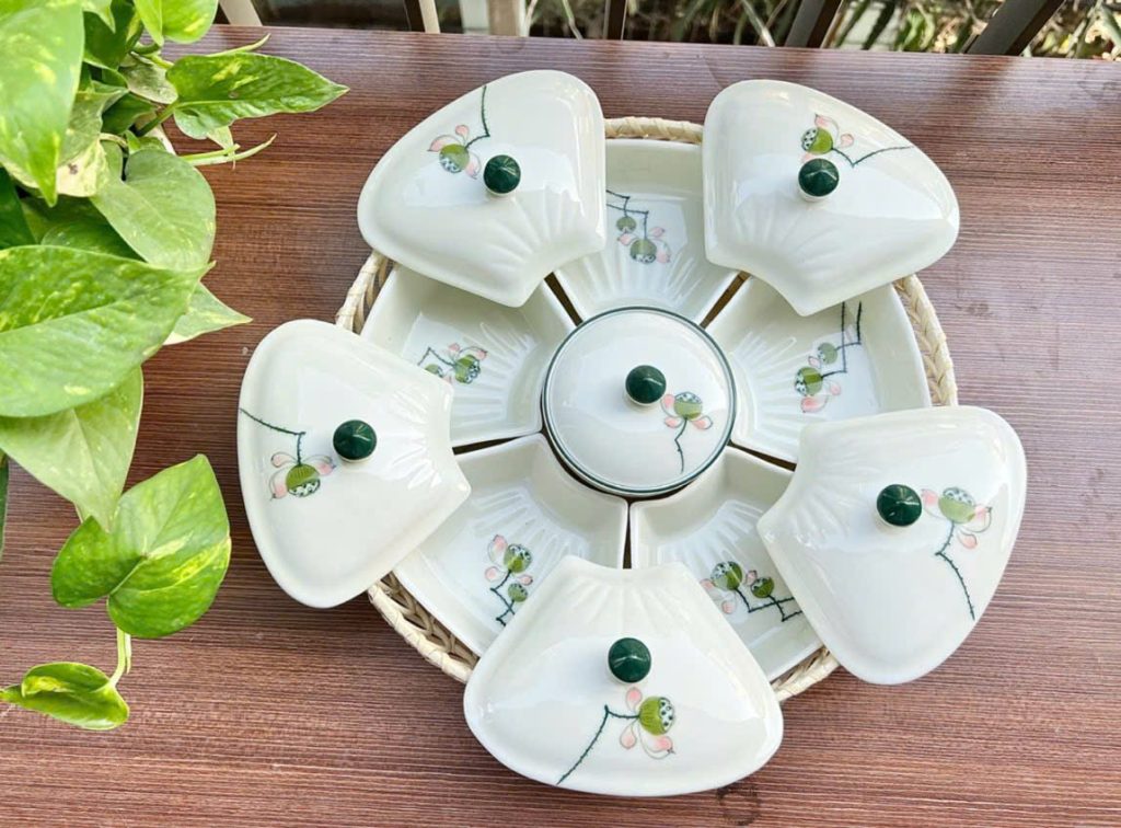 Khay Mứt Tết Dáng Bông Hoa Mẫu #3 Khay Mứt Tết Dáng Bông Hoa Mẫu #3