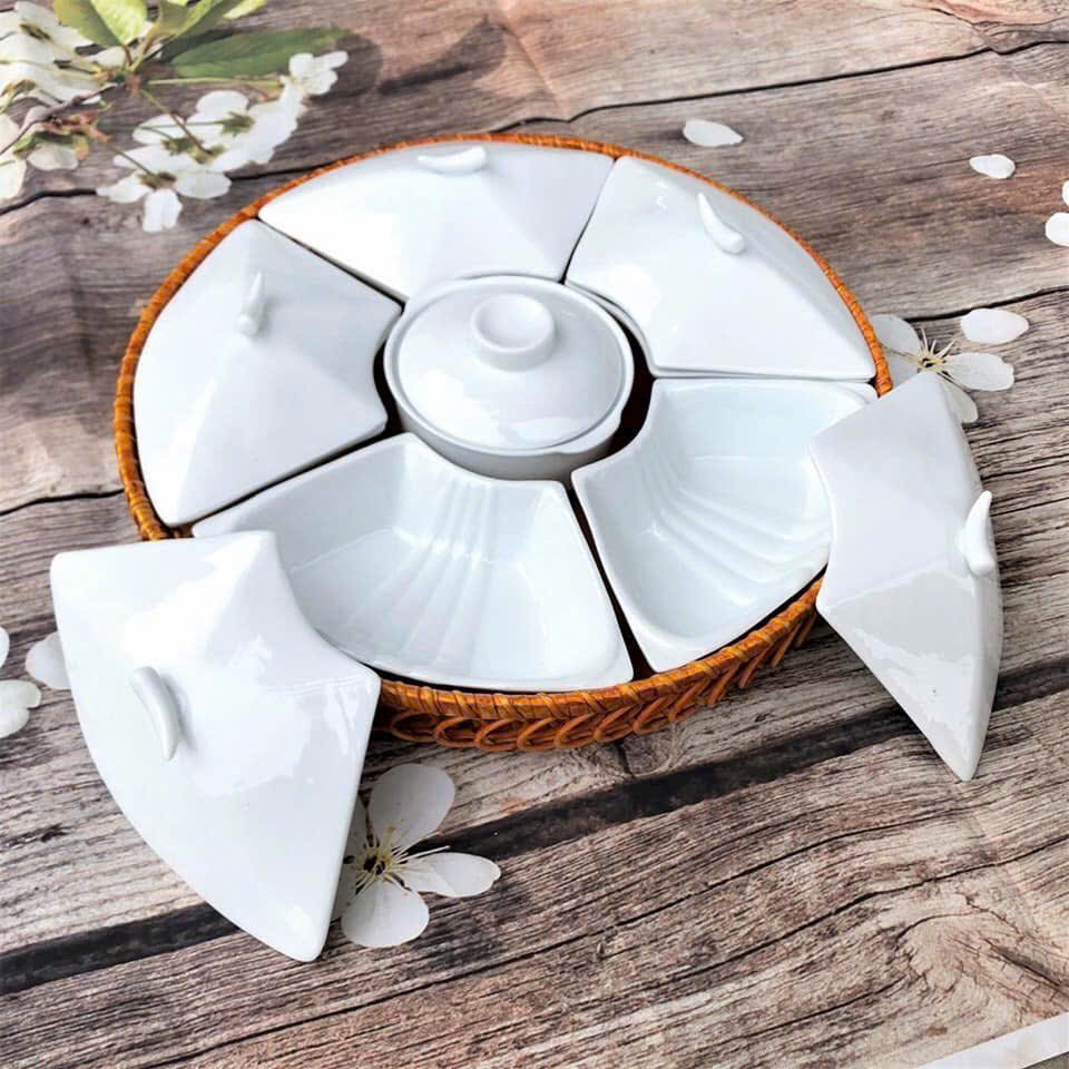 Khay đựng mứt tết sang trọng Khay đựng mứt tết sang trọng