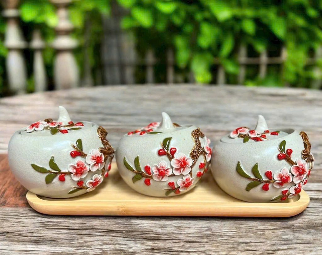 50+ Khay Đựng Mứt Tết Gốm Sứ Đẹp Và Sang Trọng 1 z5997373125512 96333eb6c2d5cb2b4fe0923c5618b766