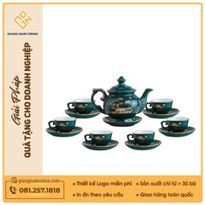 Bộ ấm trà Đài Các men lam Thuận buồm kẻ chỉ vàng