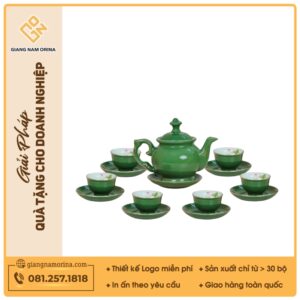 Bộ ấm trà Đài Các men lục vẽ sen chỉ vàng