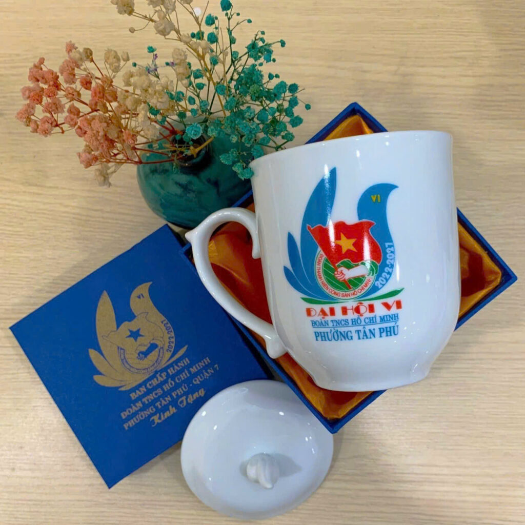 Ly sứ in logo quà tặng đại hội đoàn Ly sứ in logo quà tặng đại hội đoàn