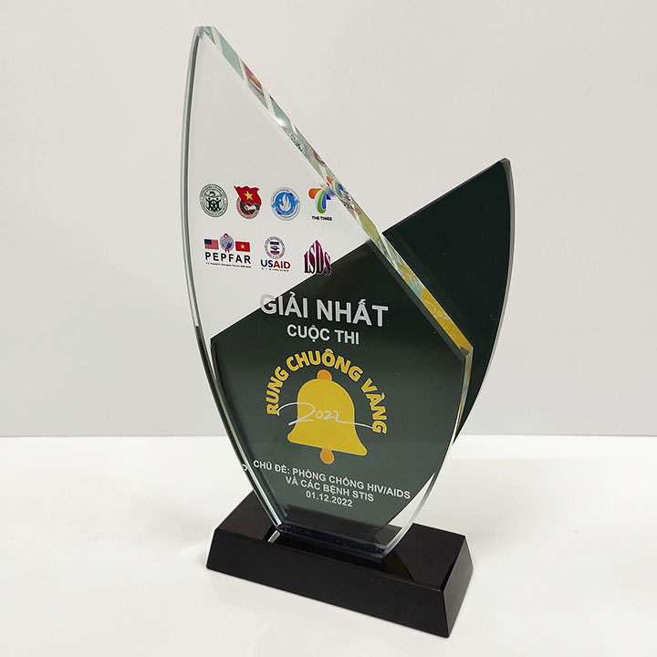 Mẫu cúp, kỷ niệm chương in logo Mẫu cúp, kỷ niệm chương in logo