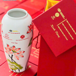 Bình hoa gốm sứ vẽ hoa sen 1