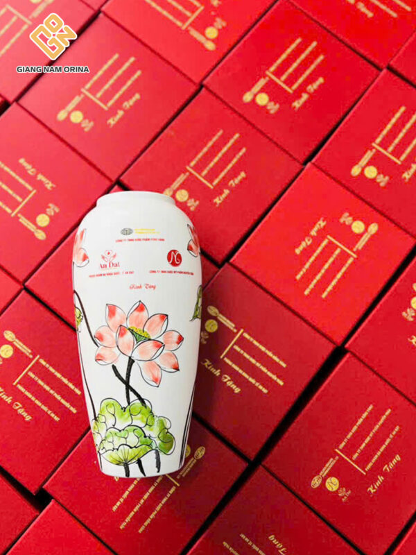 Bình hoa gốm sứ vẽ hoa sen 3