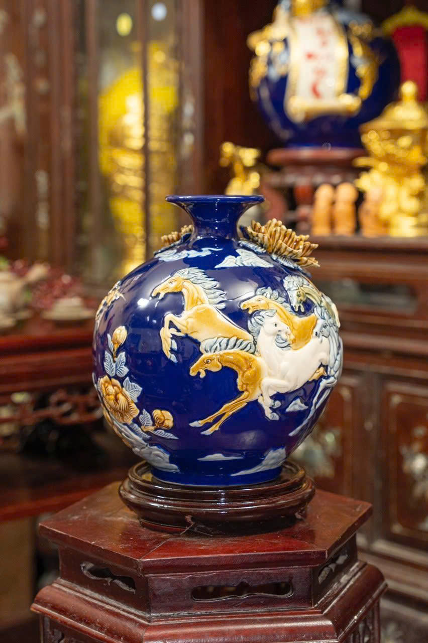 Bình Hút Tài Lộc Mã Đáo Thành Công Đắp Nổi 2 Bình Hút Tài Lộc Mã Đáo Thành Công Đắp Nổi - Ảnh 2