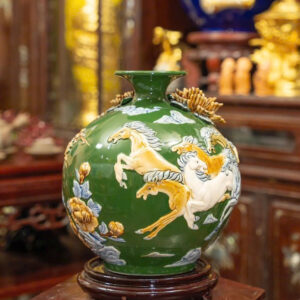 Bình Hút Tài Lộc Mã Đáo Thành Công Đắp Nổi 9 Bình Hút Lộc Mã Đáo Thành Công Men Ngọc Lục Bảo