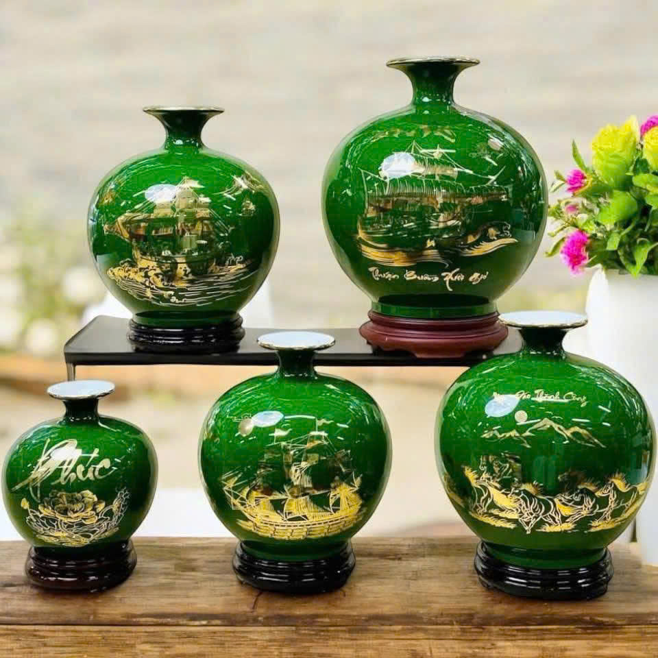 Giới thiệu về bình hút tài lộc vẽ vàng kim Giới thiệu về bình hút tài lộc vẽ vàng kim