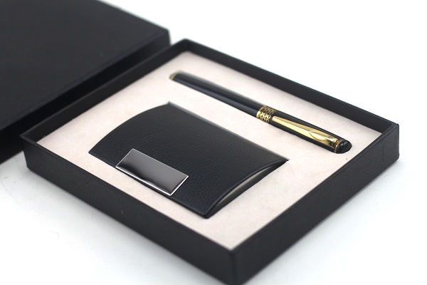 Bút kèm giftset văn phòng Bút kèm giftset văn phòng