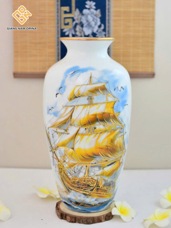 Lọ hoa Thuận Buồm