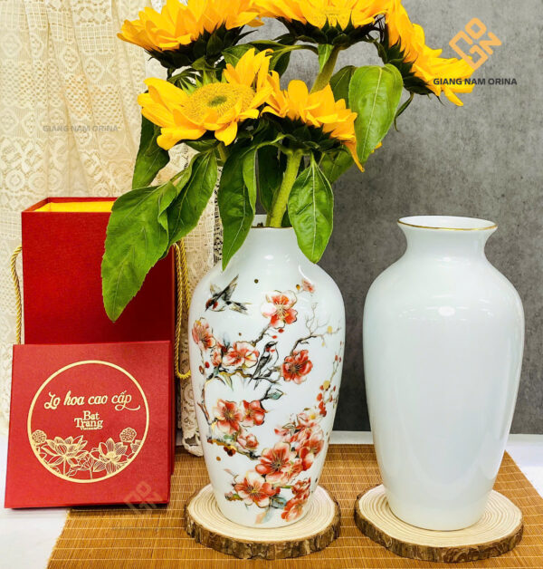 Lọ hoa gốm sứ vẽ đào đỏ - Hình ảnh 2
