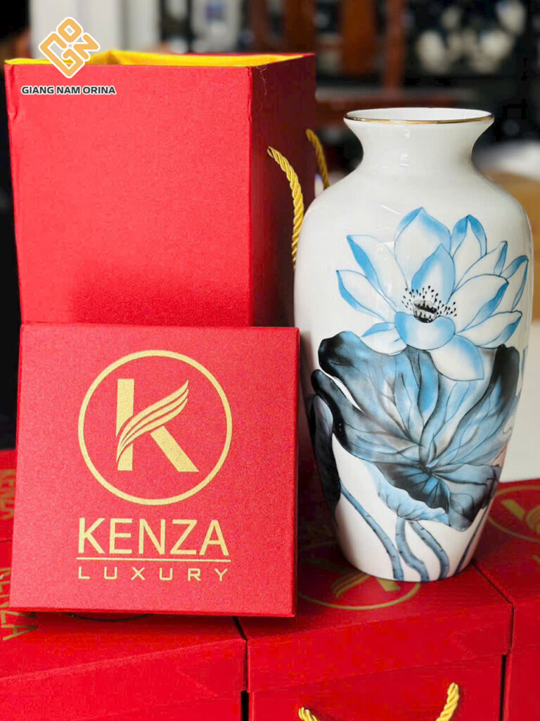 Lọ hoa gốm sứ vẽ sen xanh