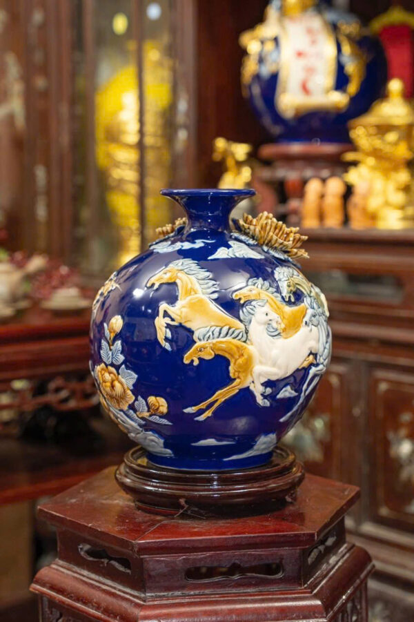 Bình hút tài lộc Mã Đáo Thành Công