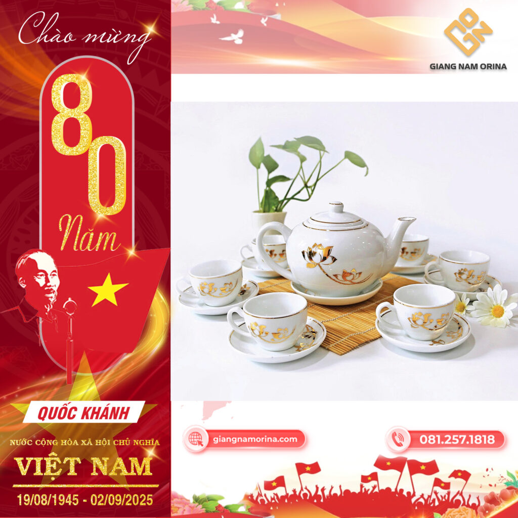 Bộ ấm chén hoa sen vẽ vàng
