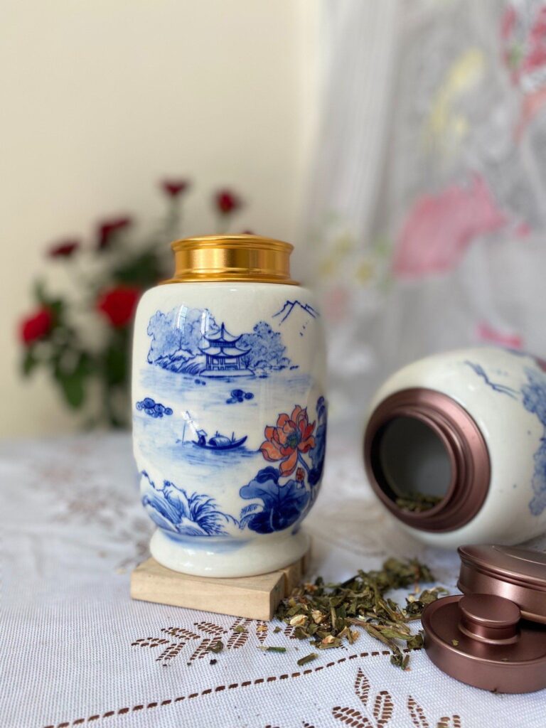 Đơn vị cung cấp hủ đựng trà quà tặng Tết uy tín tại TP.HCM