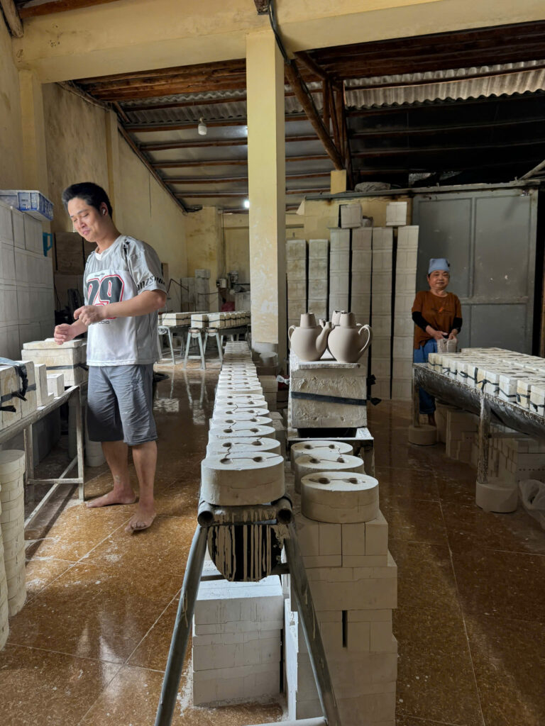 Quy trình sản xuất gốm sứ theo yêu cầu tại Hà Nội