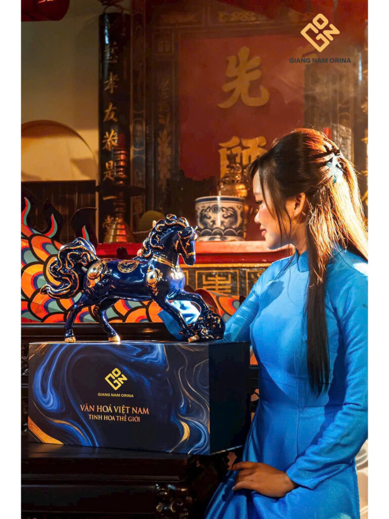 Rượu linh vật ngựa