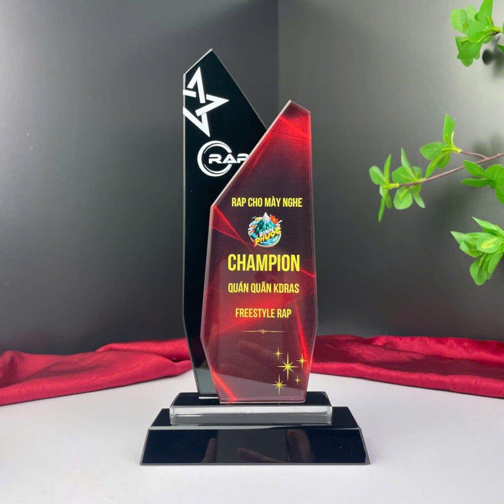 ky niem chuong pha le 4