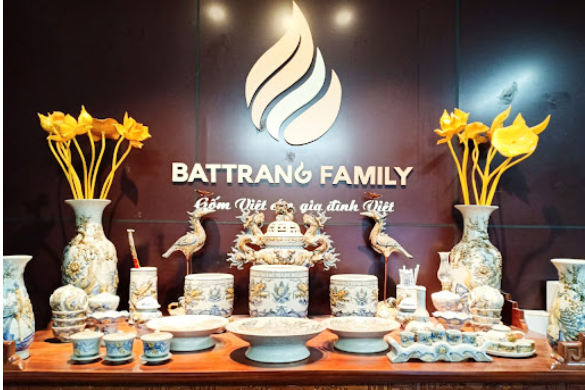 cửa hàng gốm Bát Tràng