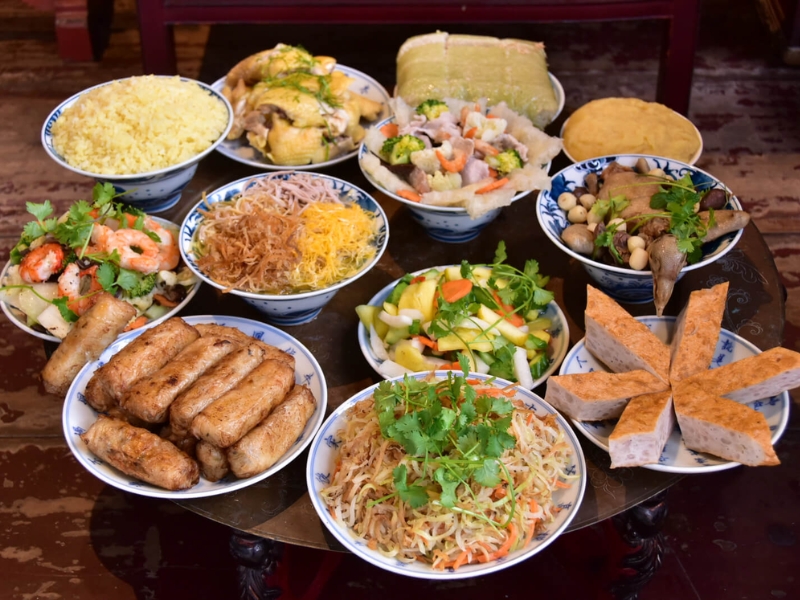 Thưởng thức ẩm thực dân dã Bát Tràng 