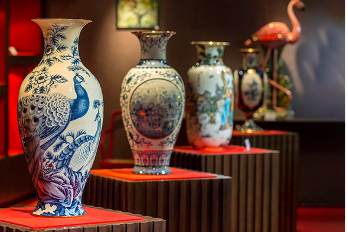 Gốm sứ Hoàng Gia