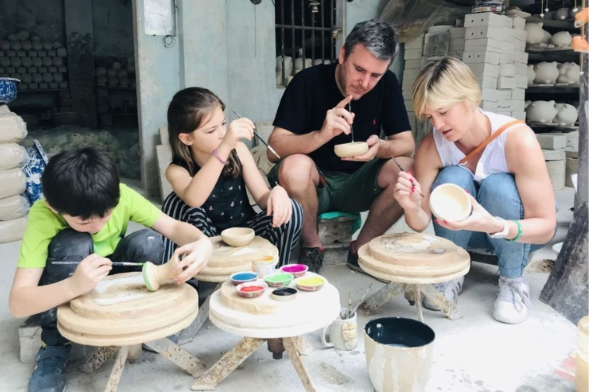 Trải nghiệm tại làng gốm Bát Tràng