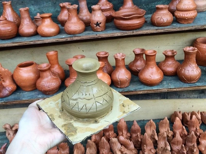 Trải nghiệm tự tay làm gốm