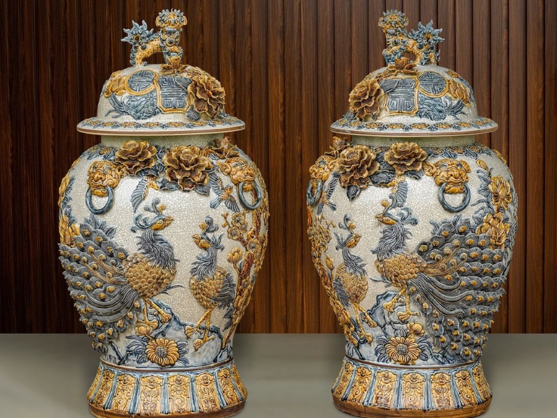 Nghệ thuật đắp nổi tinh xảo