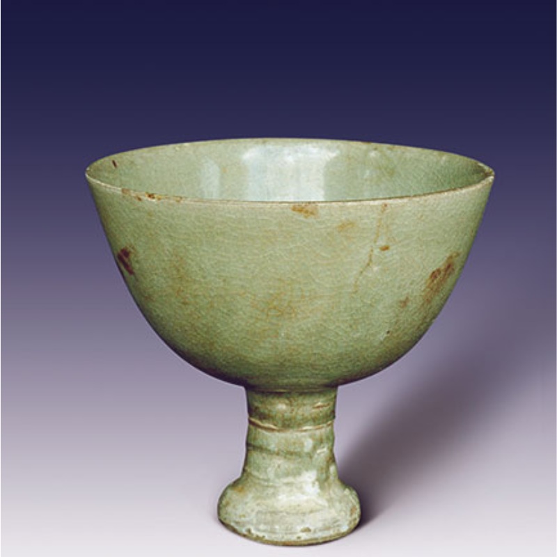 Ly men ngọc rạn nhỏ