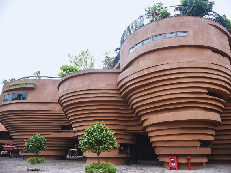 Bảo tàng Gốm Bát Tràng với kiến trúc xoắn ốc lấy cảm hứng từ bàn xoay gốm