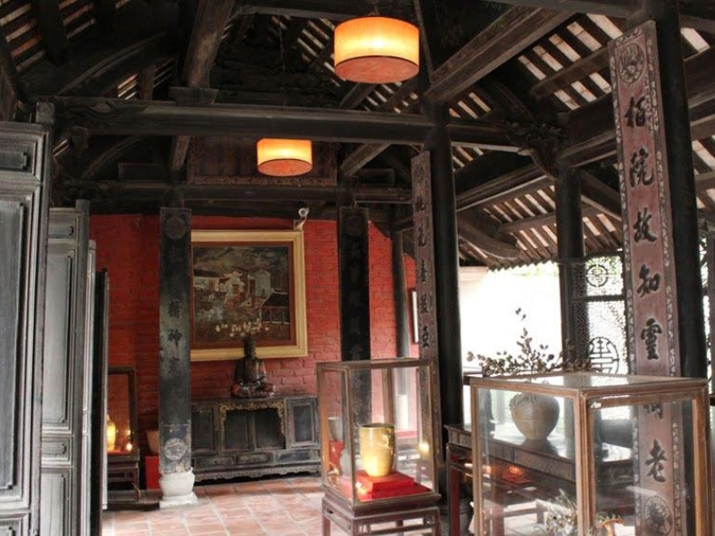 Nhà cổ Vạn Vân lưu giữ hàng trăm hiện vật gốm quý, tái hiện không gian xưa