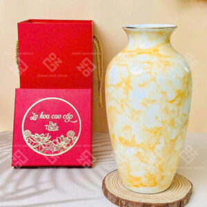 Lọ hoa gốm sứ trắng vân đá vàng kem
