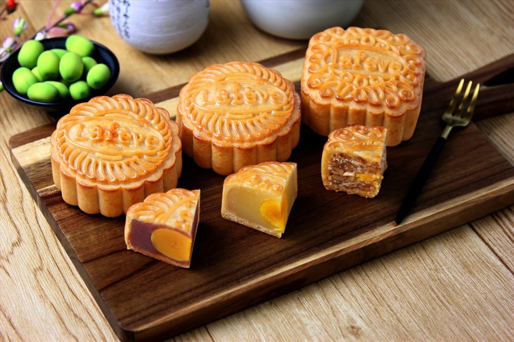 Bánh Trung Thu Truyền Thống Kết Hợp Hiện Đại
