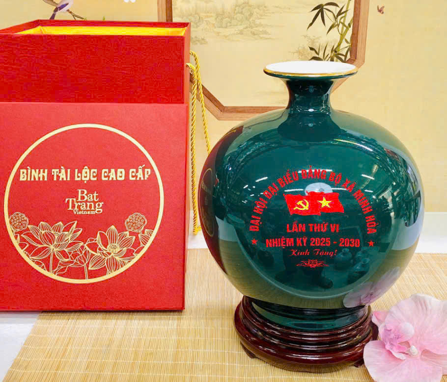 Bình hút tài lộc in logo Đại hội đại biểu 2 Bình hút tài lộc in logo Đại hội đại biểu - Ảnh 2